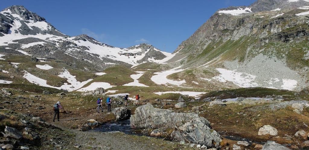 Trekking the high route above the treeline