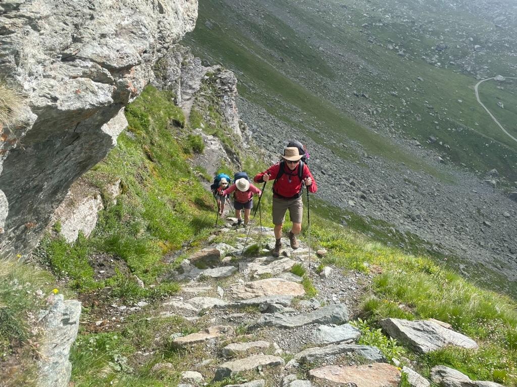 Steep ascent on the Kings Trail